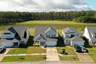 215 Bering Ln, Summerville, SC 29486