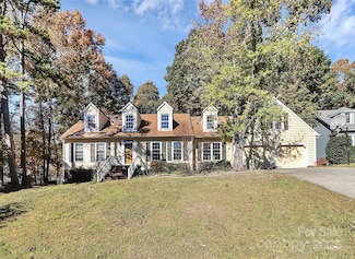 5815 Chapel Creek Ct, Charlotte, NC 28226