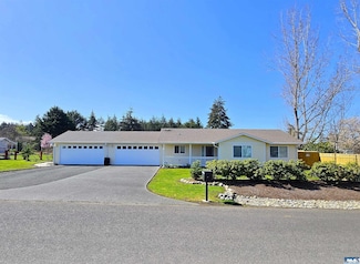 60 Falcon Rd, Sequim, WA 98382