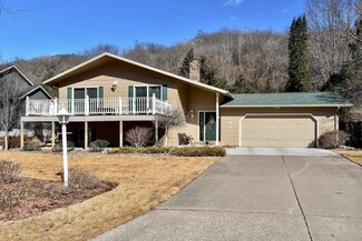 342 Pleasant Hill Dr, Winona, MN 55987