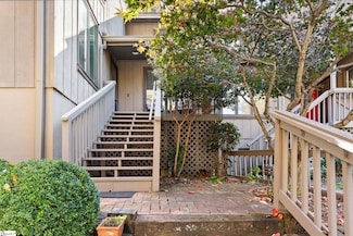 147 Ingleoak Ln, Greenville, SC 29615