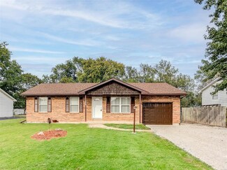 1321 Morning Star Dr, East Saint Louis, IL 62206