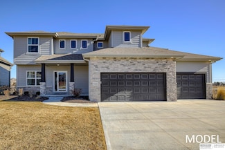 8205 S 196th St, Gretna, NE 68028
