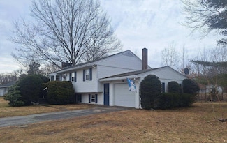 681 Colonial Dr, White River Junction, VT 05001
