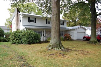 5614 King Rd, Erie, PA 16509