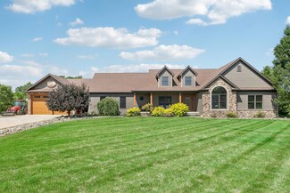 13480 Walking Stick Ln, Chardon, OH 44024