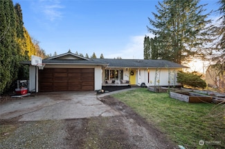 4369 Holly Ln, Blaine, WA 98230