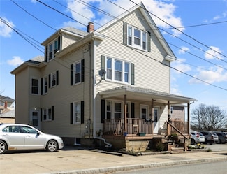 68 Wood St, Warren, RI 02885