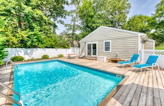 11 White Birch Ln, Remsenburg-Speonk, NY 11960