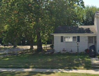 124 Mark Dr, Mount Clemens, MI 48043