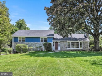 27 N Bausman Dr, Lancaster, PA 17603