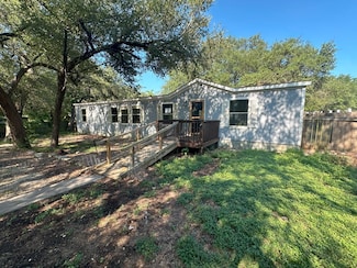 129 Bremond, Belton, TX 76513