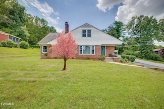 215 Cherry Ln, Bristol, VA 24201