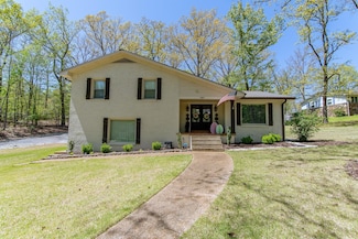 180 Horner Dr, Selmer, TN 38375