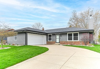 8635 S 15th Ave, Oak Creek, WI 53154