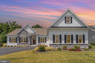 1053 Lititz Bend Dr, Lititz, PA 17543