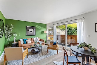 4219 Whitman Ave N Unit 2, Seattle, WA 98103