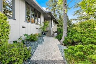 2709 Green Glen Rd, Cameron Park, CA 95682