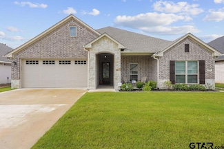 418 Deer Point Cove, Chandler, TX 75758