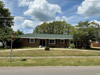 5201 N Moore Rd, Muncie, IN 47304
