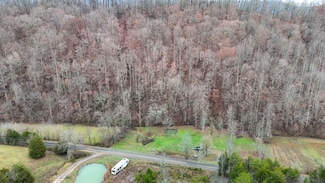 2500 Lower Rinehart Rd, Dandridge, TN 37725