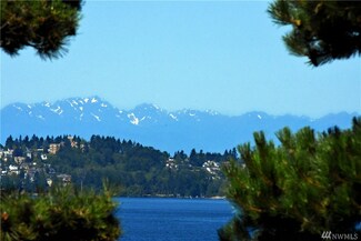 5302 Lake Washington Blvd NE Unit B, Kirkland, WA 98033