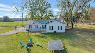 77 Carter St, Rainsville, AL 35986