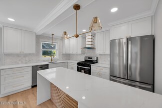 302 Spring St, Red Bank, NJ 07701