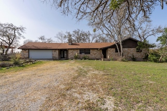 108 Augusta Ln, Wimberley, TX 78676