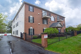 968 Geraldine St Unit 1C, New Bedford, MA 02740