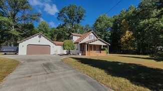 870 Springwood Dr, Prudenville, MI 48651