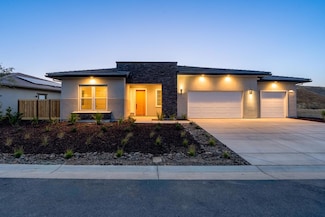 8257 Iron Creek Dr, Friant, CA 93626