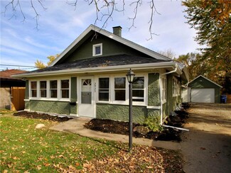 2925 30th St, Des Moines, IA 50310