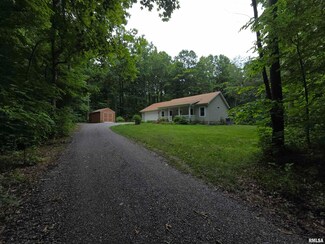 179 Hazel Rd, Simpson, IL 62985
