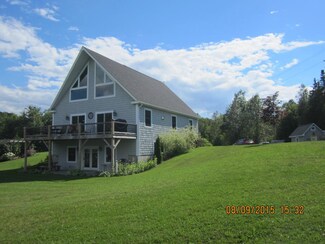 67 Ferguson Hill Rd, Walden, VT 05636