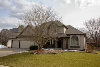 1636 Reagan Dr, Ames, IA 50010