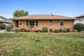 3821 Valdez Dr, Des Moines, IA 50310