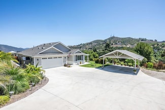 1309 Sunny Heights Rd, Fallbrook, CA 92028