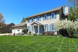 5909 Brookview Dr, West Des Moines, IA 50266