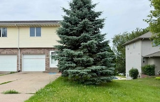 2208 Holiday Rd, Coralville, IA 52241