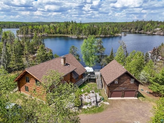 64 Gull Lake Ln, Grand Marais, MN 55604