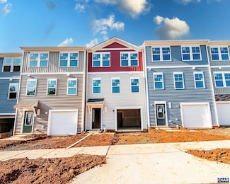 214 Horse Path Ln, Cunningham, VA 22963