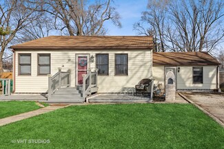 621 S Circle Dr, Wilmington, IL 60481