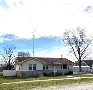 15 N Lessie St, Worthington, IN 47471