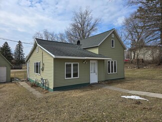 112 E Oak Ave, Frazee, MN 56544