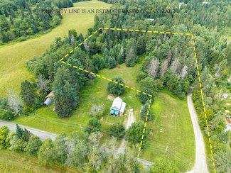 31 Privacy Ln, Concord, VT 05824