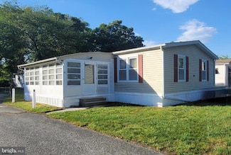 161 Country Ln, Buena, NJ 08310
