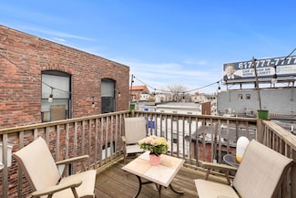 110 Chelsea St Unit 3, Boston, MA 02128