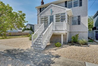 314 6th Ave, Mantoloking, NJ 08738