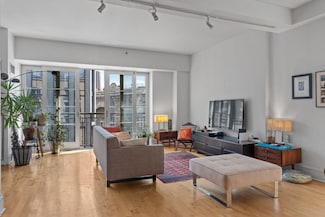 57 Front St Unit 603, Brooklyn, NY 11201